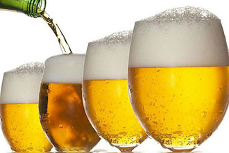 爱喝啤酒小心患上“啤酒心” 出现这些症状应戒酒