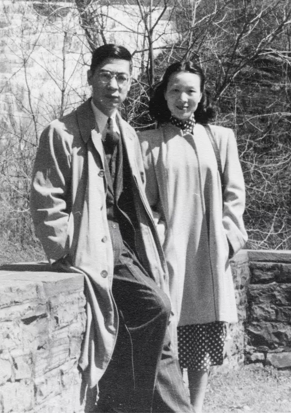 　　图说：郭永怀和李佩（1956年回国前）。资料图