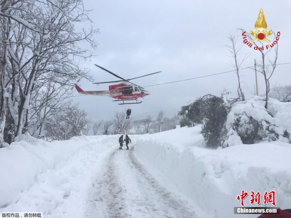意大利中部山区雪崩酒店被埋 30人失踪