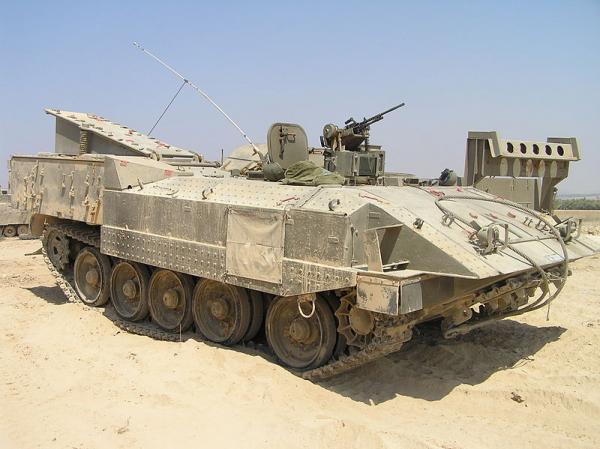 以色列轮式装甲车图片
