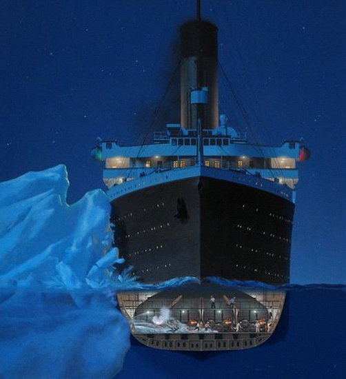 泰坦尼克号遇冰山。